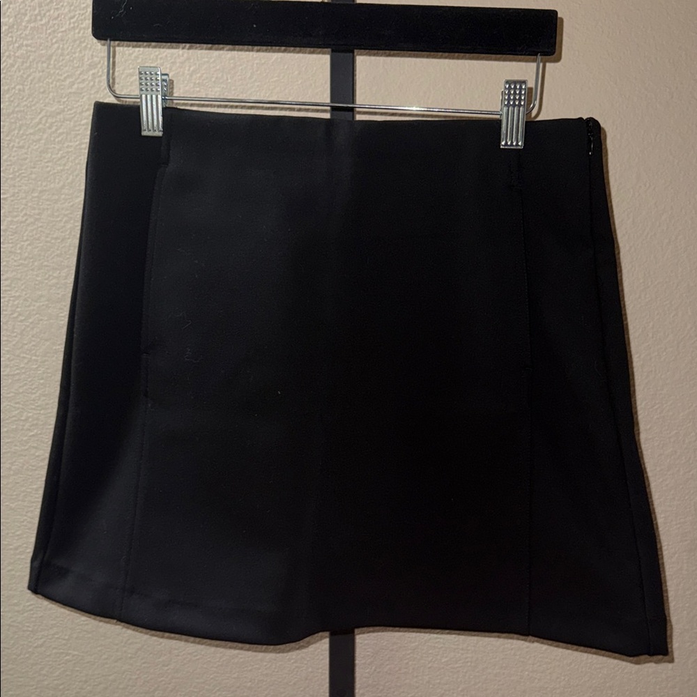 Zara Black Mini Scuba Career Skirt Women’s Size L